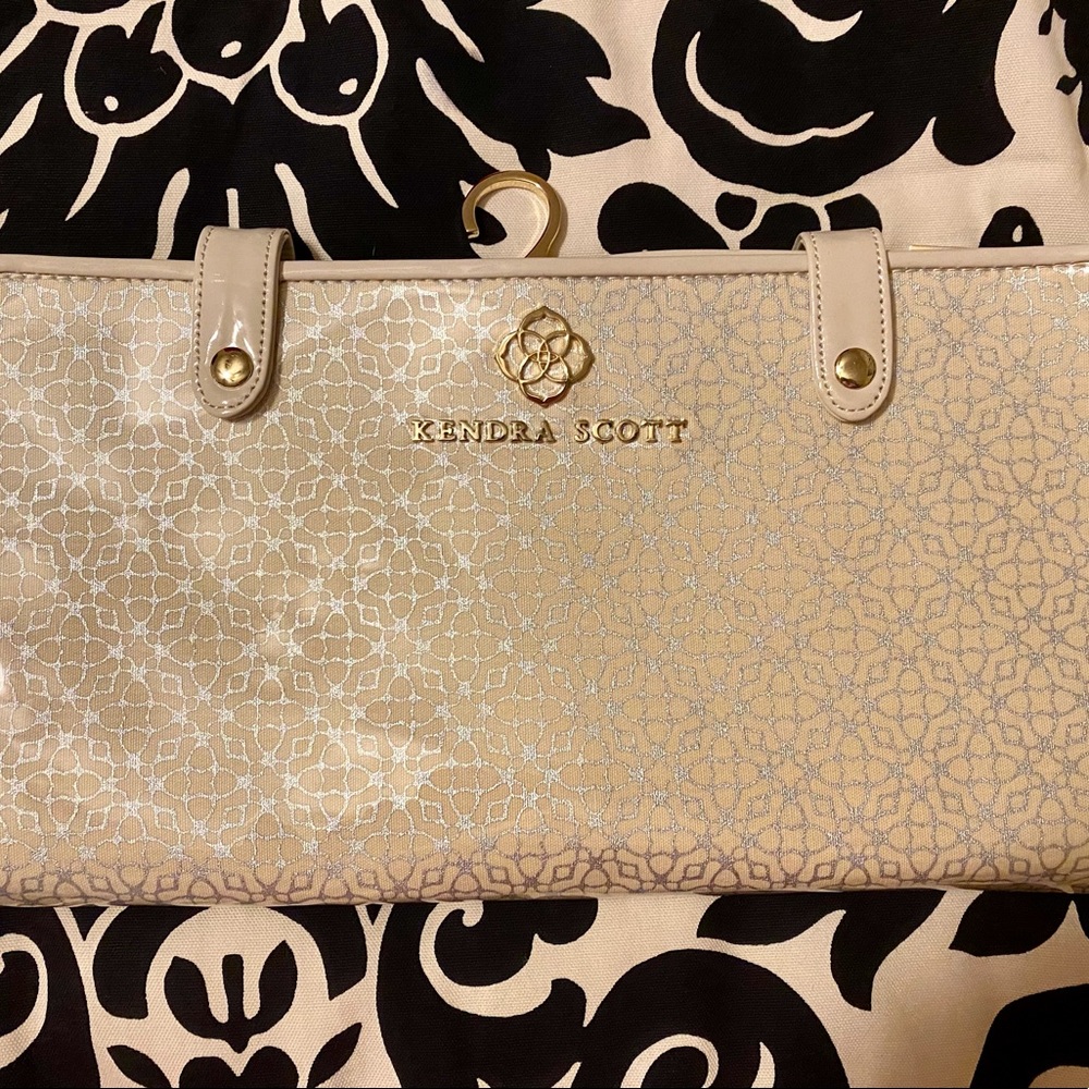 Kendra Scott Jewelry Organizer